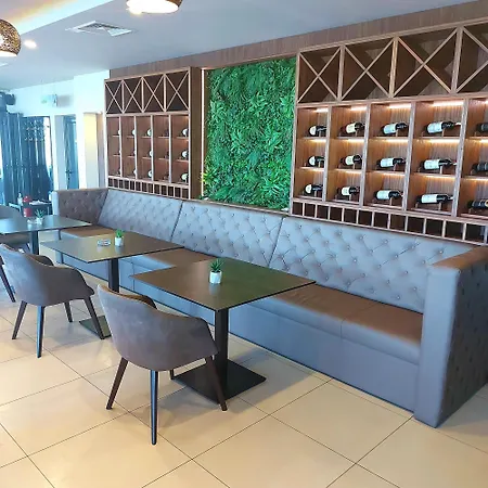 Ξενοδοχείο River Μπιέλινα